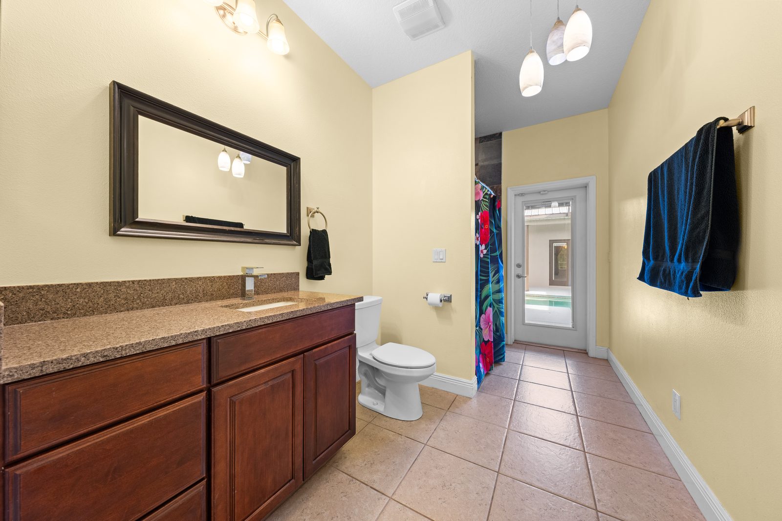 Full bathroom